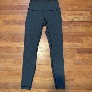 never before worn lulu winder under patterned leggings, DISCONTINUED pattern